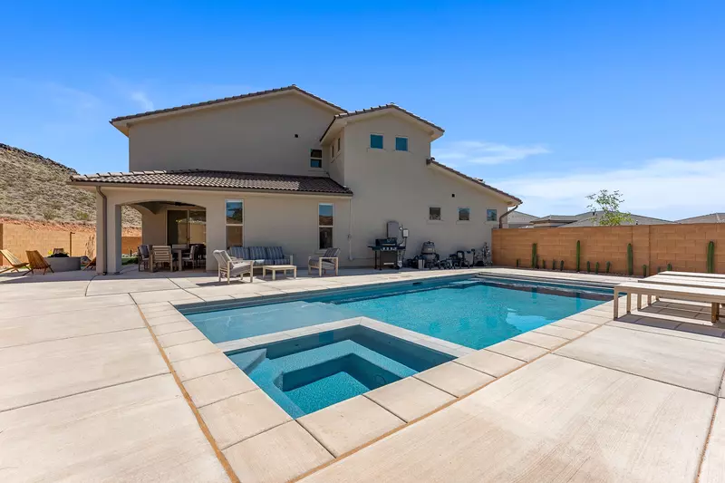 Private Pool and Spa