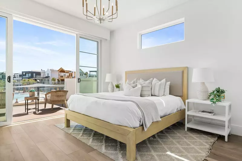 King Bedroom with Lagoon Views