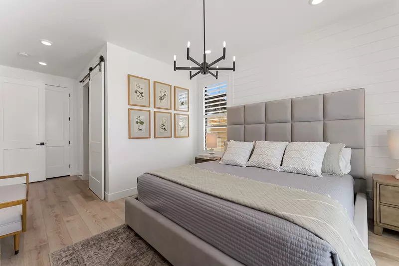 King Bedroom with Lagoon Views