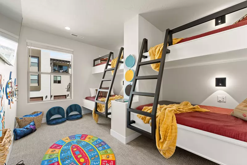 Bunk Room - 2 T/D Bunks