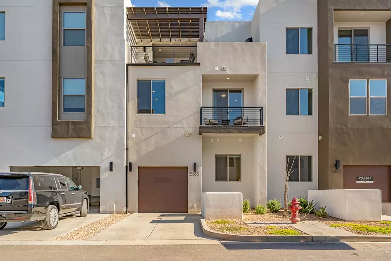 Garage for Golf Cart,  1 Driveway Parking Space