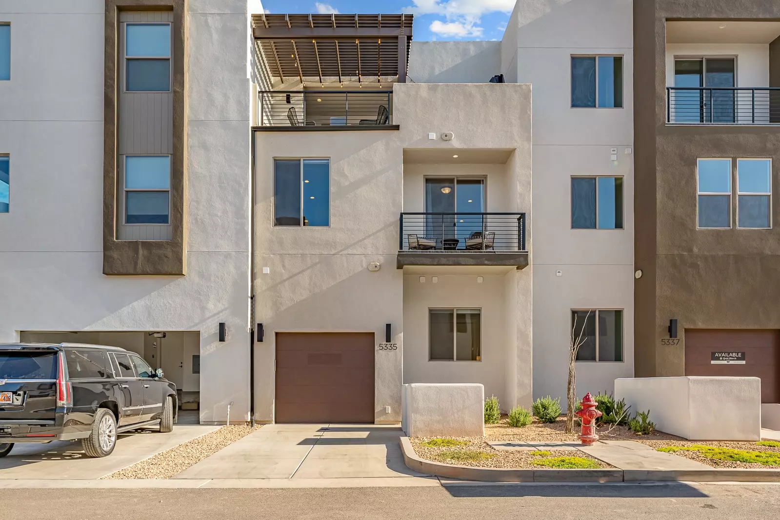 Garage for Golf Cart,  1 Driveway Parking Space