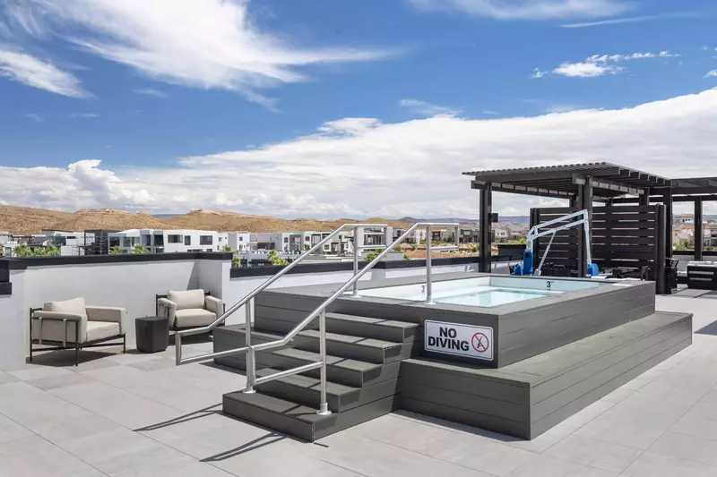 Sky Deck Hot Tub