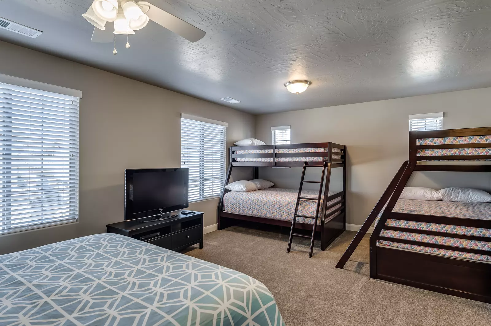 Queen Bedroom with 2 T/T Bunks