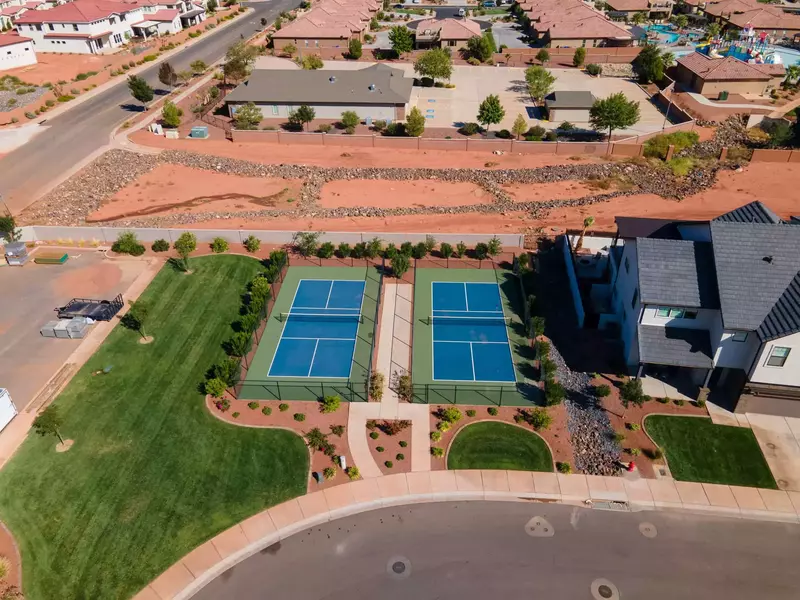 2 Community Pickleball Courts