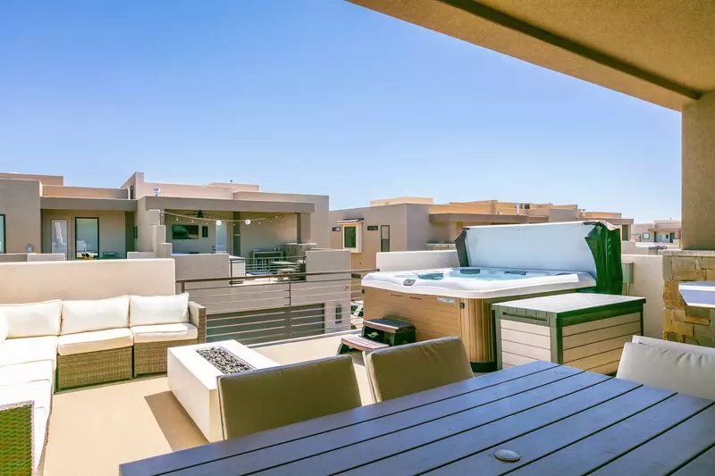 Balcony with Private Hot Tub / Fire Pit