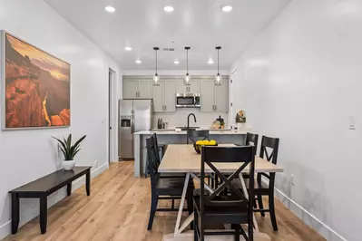 Kitchen / Dining Area