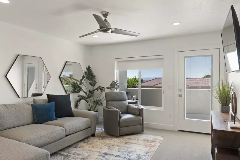 Upstairs Living Area