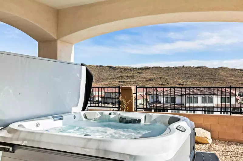 Private Hot Tub