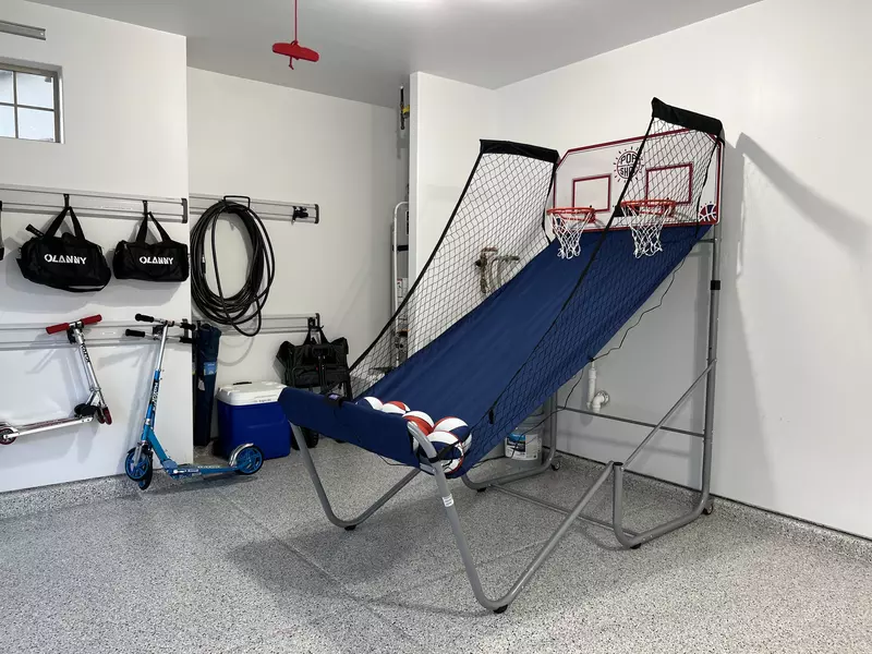 Garage Amenities