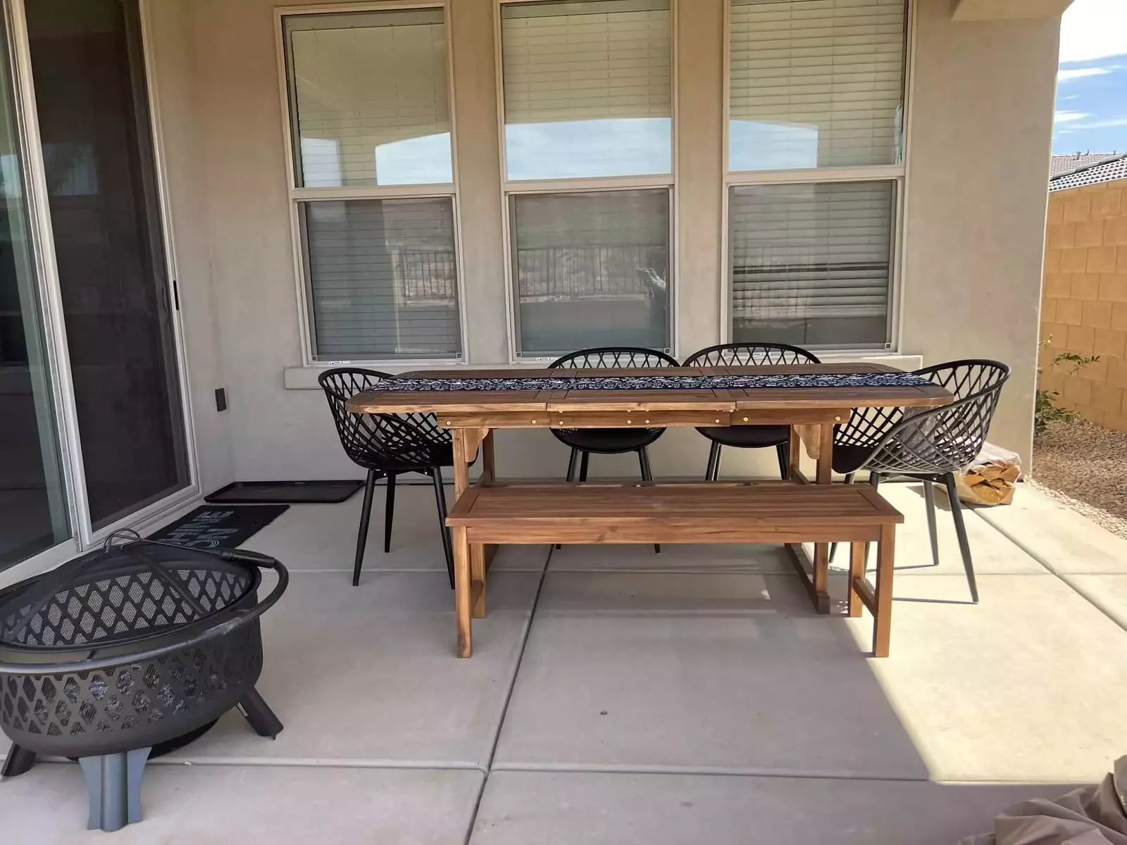 Outdoor Patio Dining Area