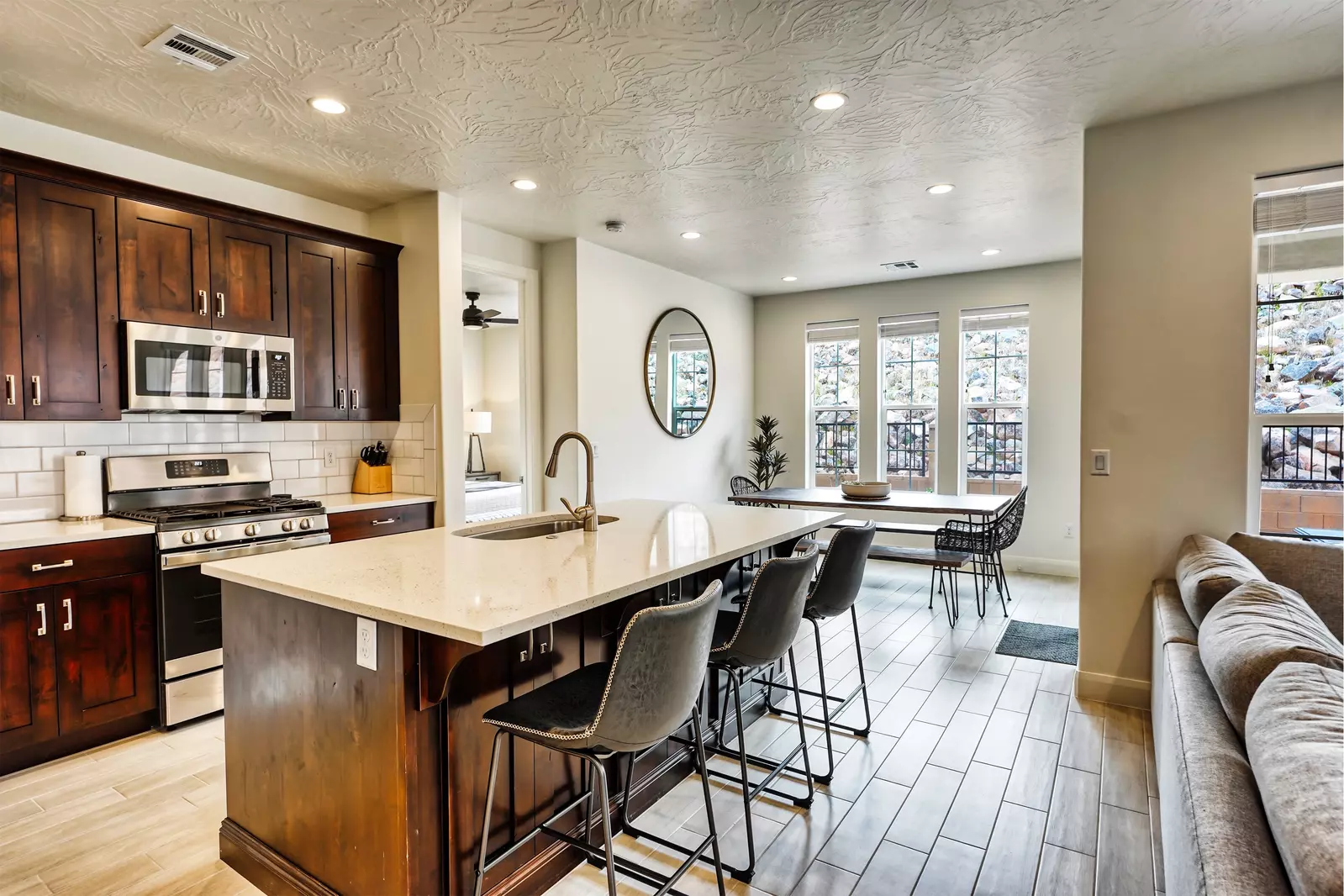 Kitchen / Dining Room