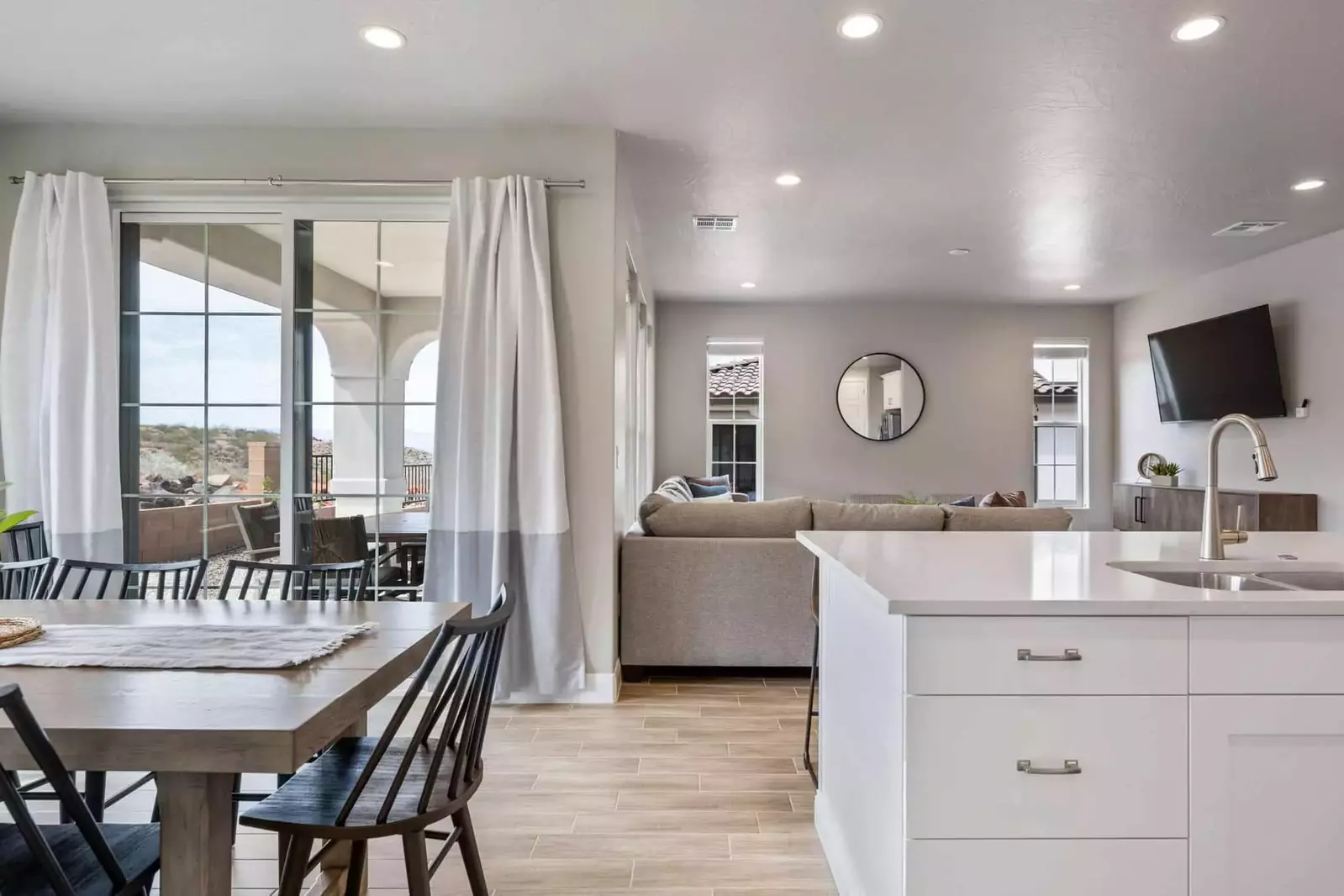 Dining Room / Kitchen Area