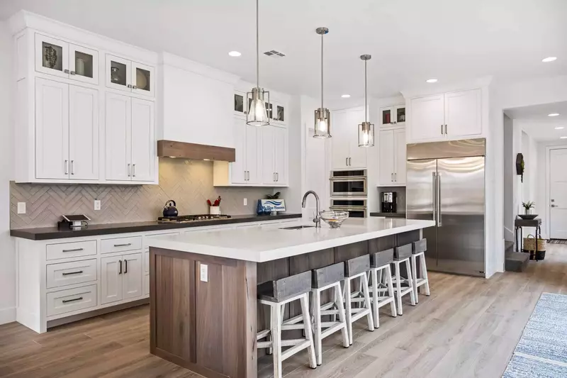 Fully Stocked Kitchen