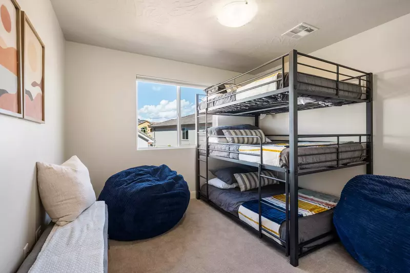 Triple Full Bunk Room