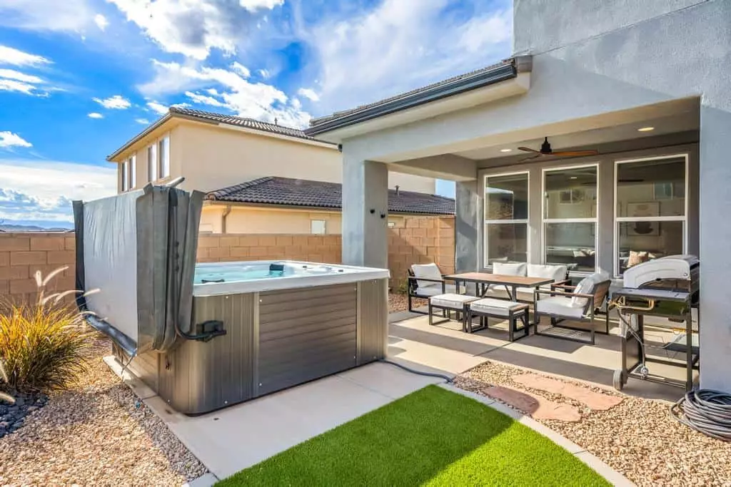 Private Hot Tub and Outdoor Seating