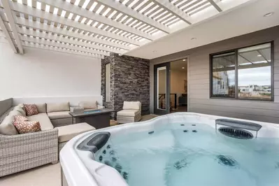 Private Hot Tub