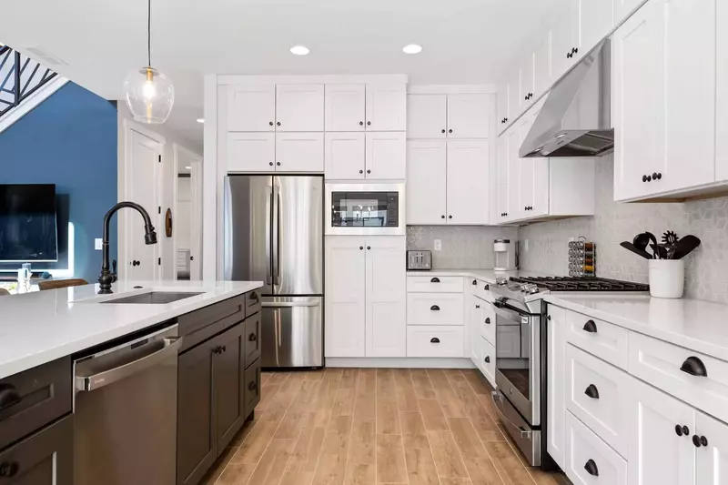 Fully Stocked Kitchen