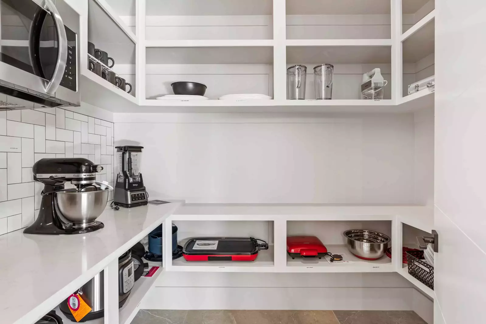 Fully Equipped Kitchen Pantry