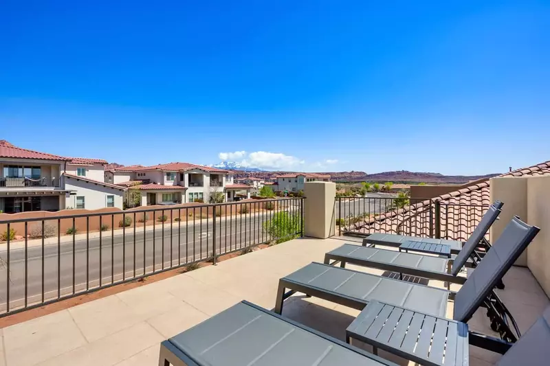 Rooftop Balcony