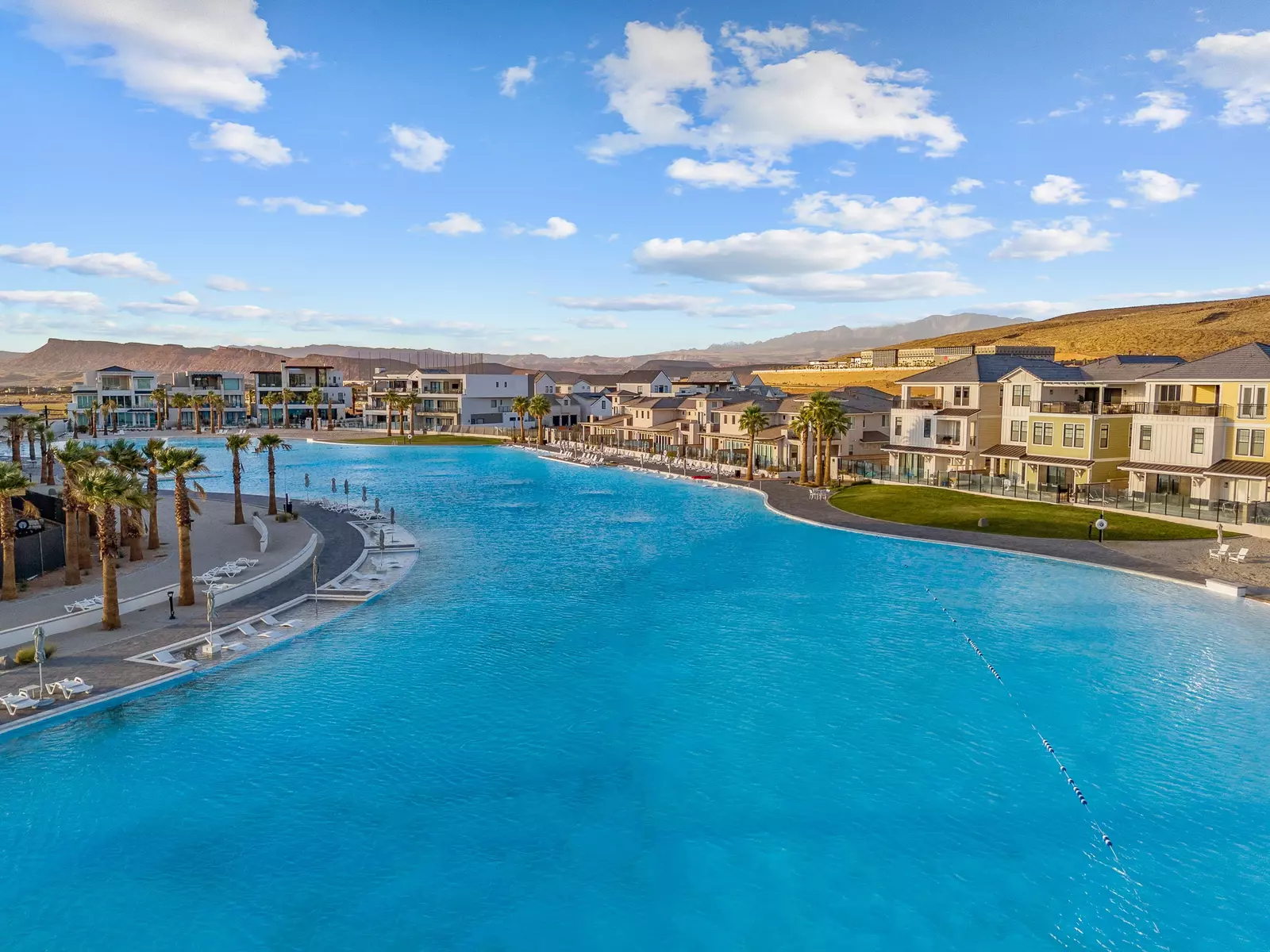 Desert Color Resort Lagoon