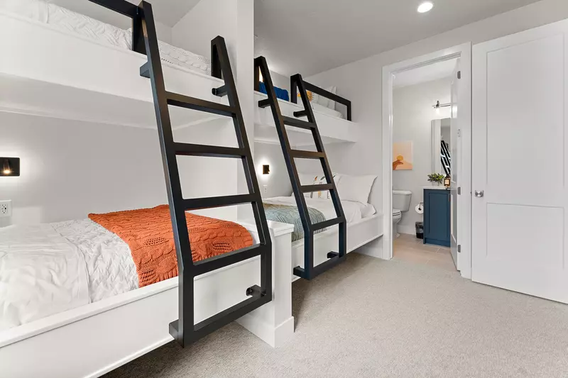 2 T/T Bunk Bedroom