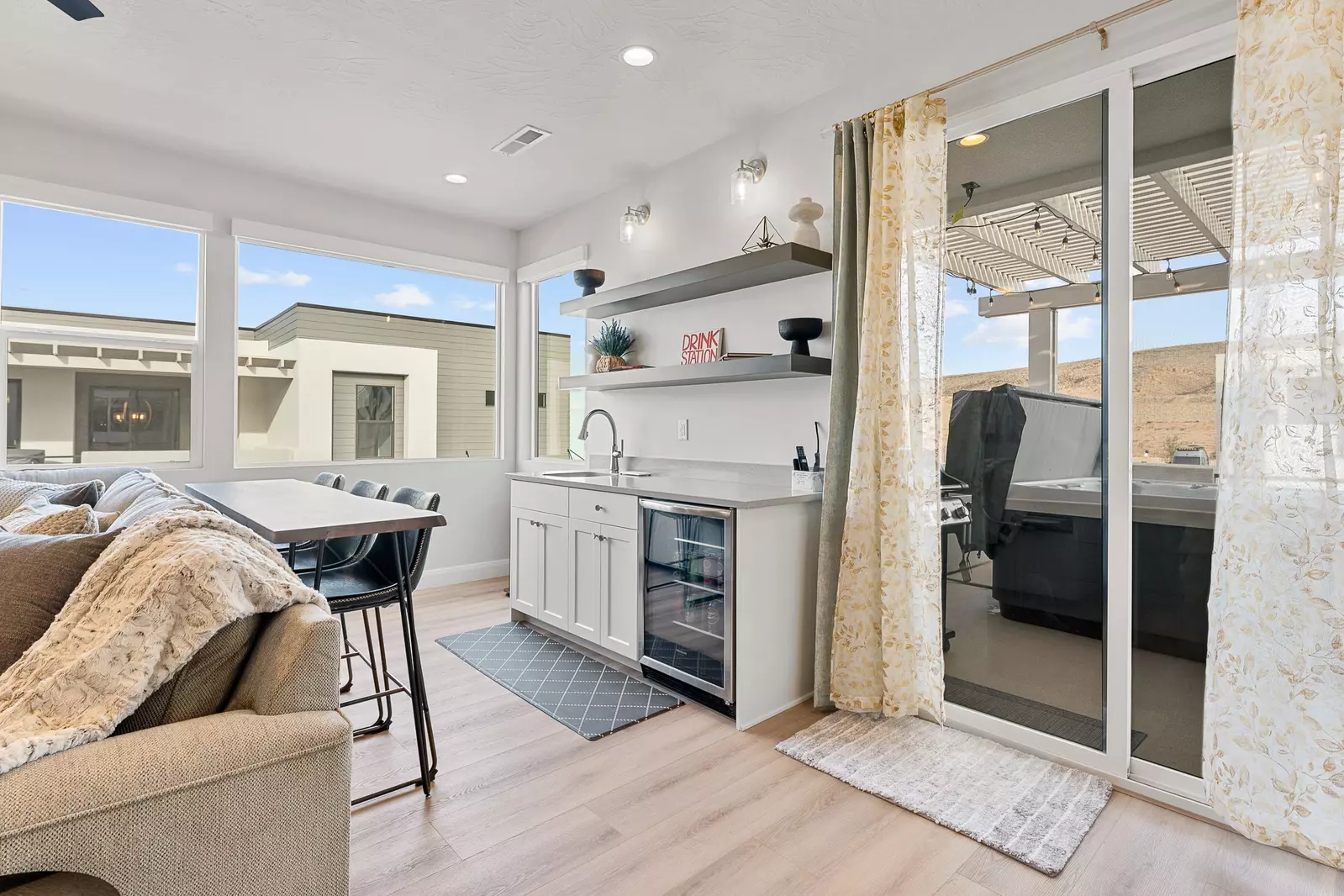 Wet Bar and Seating