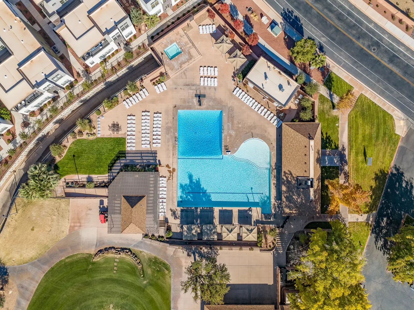 Bloomington Villas Community Pool