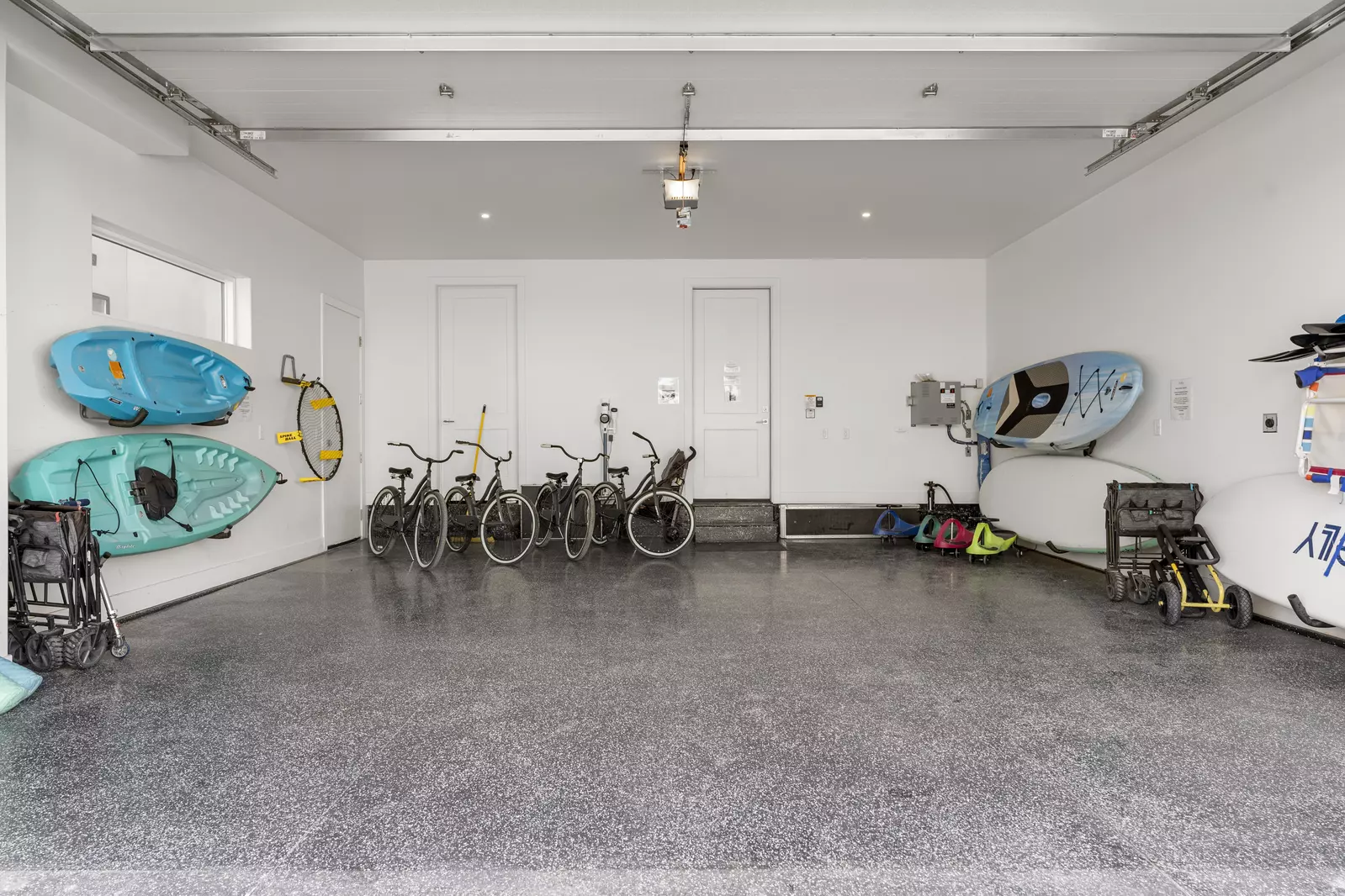 Garage and Amenities