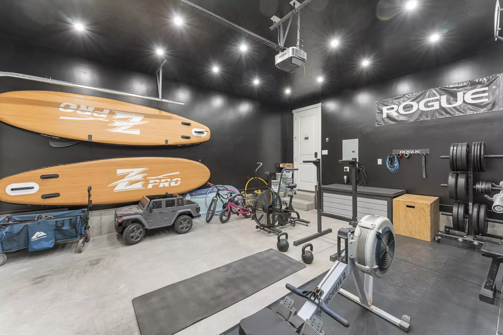 Garage Gym and Amenities