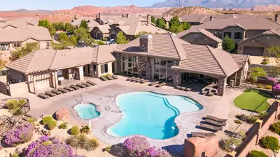 Clubhouse, Pool and Hot Tub