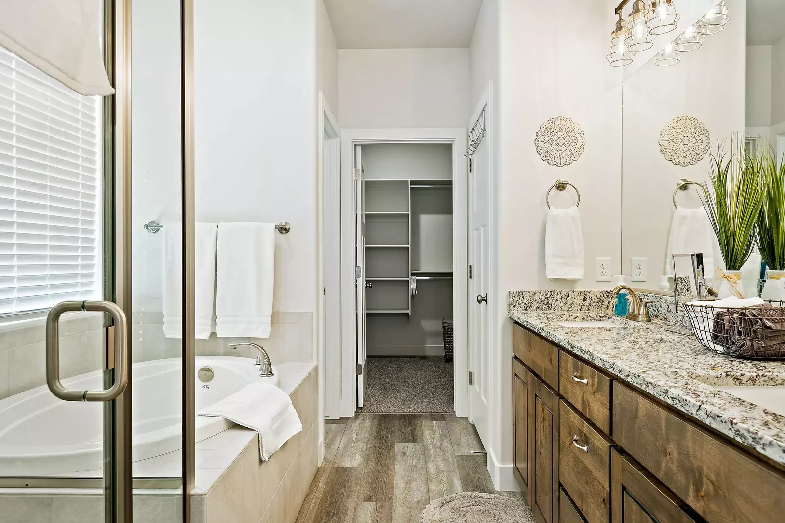 Bathroom with Large Soaking Tub