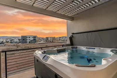 Private Hot Tub