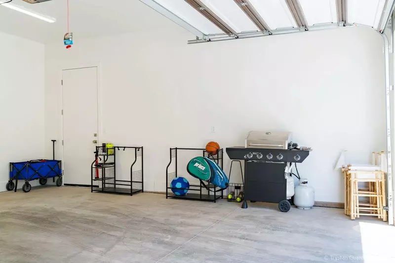 Garage Amenities