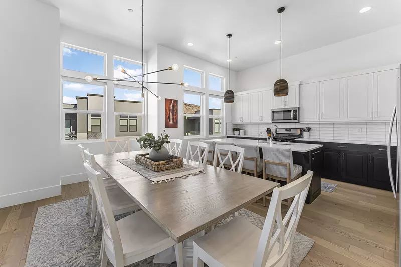 Fully Equipped Kitchen and Dining Table