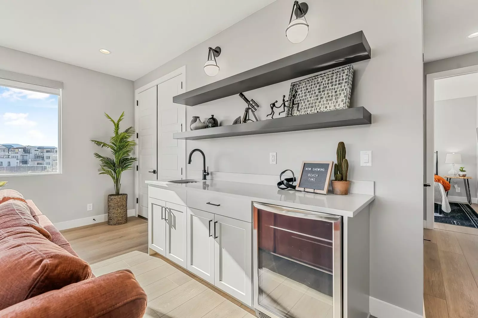 Upstairs Loft with Kitchenette