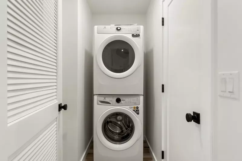 Private Laundry