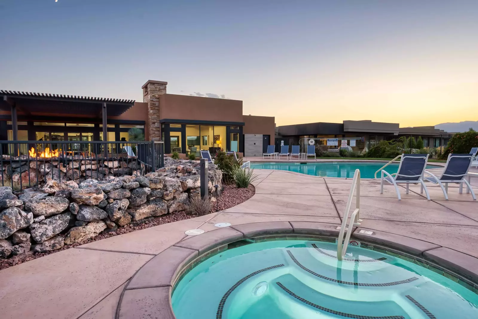 Clubhouse Hot Tub