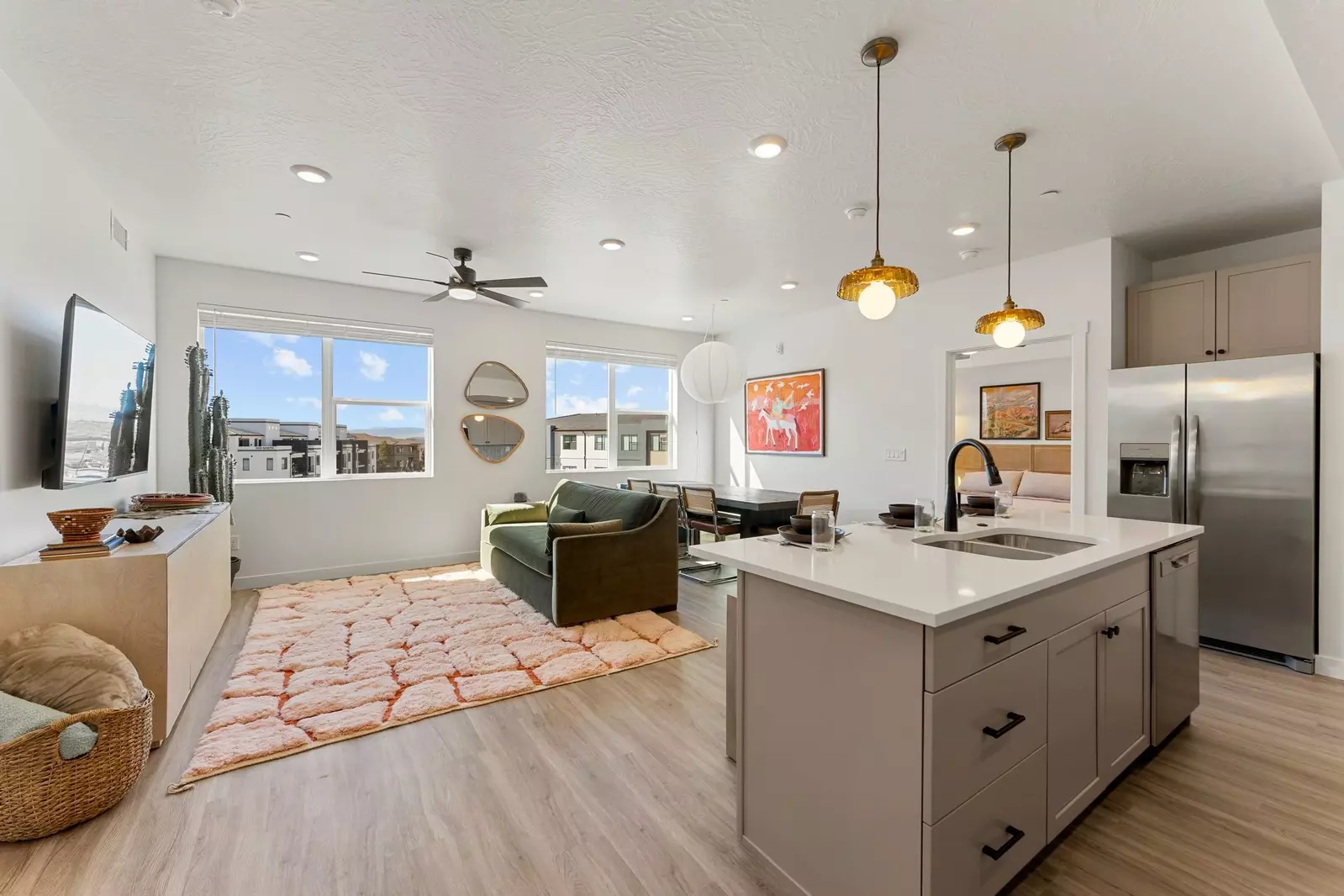 Kitchen/Living Room