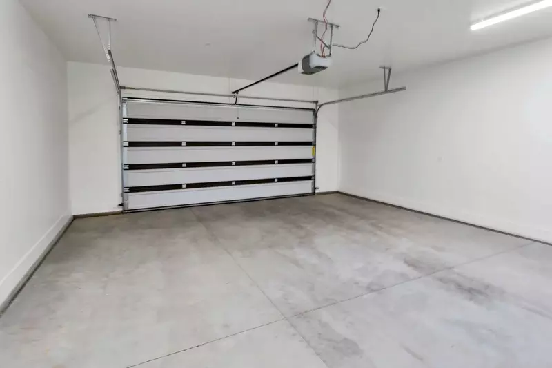 2 Car Garage