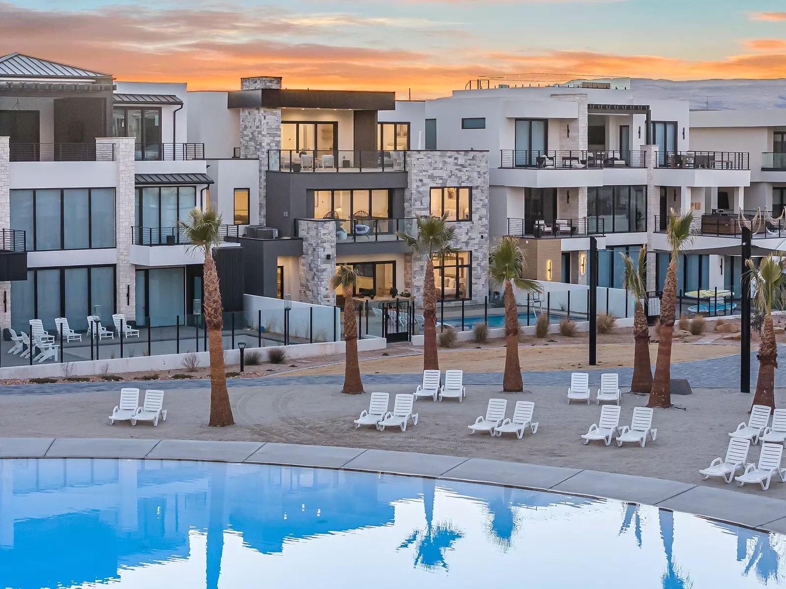 Private Pool and Hot Tub with Lagoon Front Beach Access