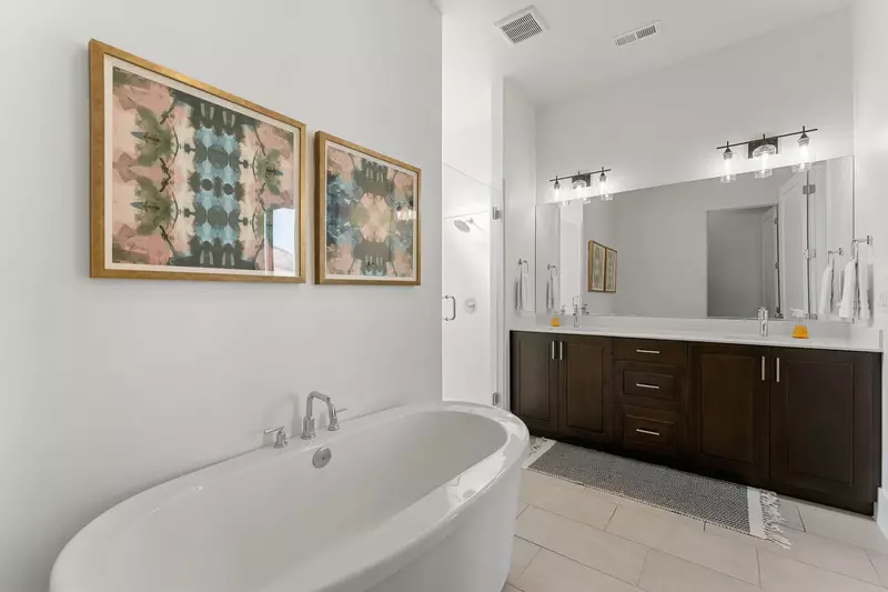 Bathroom with Soaking Tub