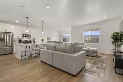 Desert Retreat Near Sand Hollow