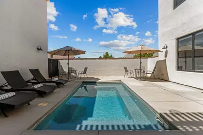 Desert Jewel with Private Gym and Pool